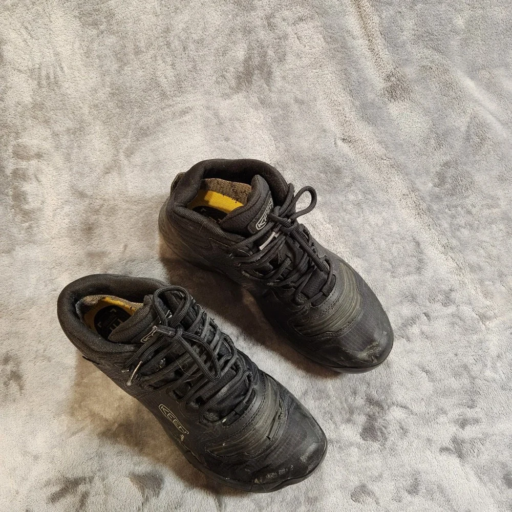 Keen Boots Mens 8 Black Tempo Flex Mid Waterproof Hiking Gorpcore‎